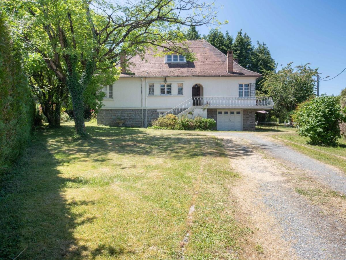 Quaint Holiday Home In Payzac With Garden Exterior photo